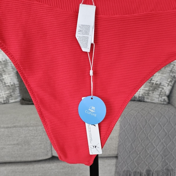 Ribbed swimsuit - Picture 9 of 9